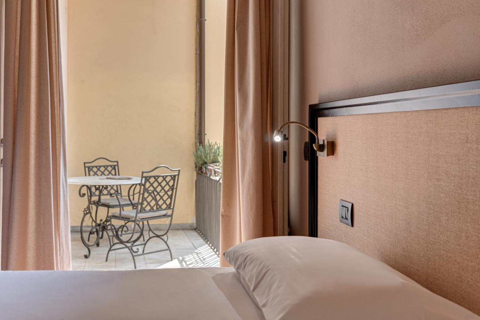 B&B L' Orangerie П'єтразанта Екстер'єр фото