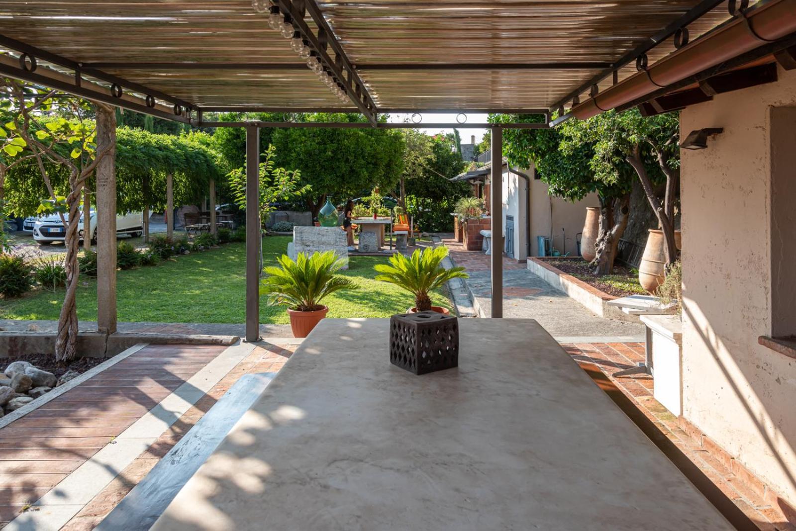 B&B L' Orangerie П'єтразанта Екстер'єр фото