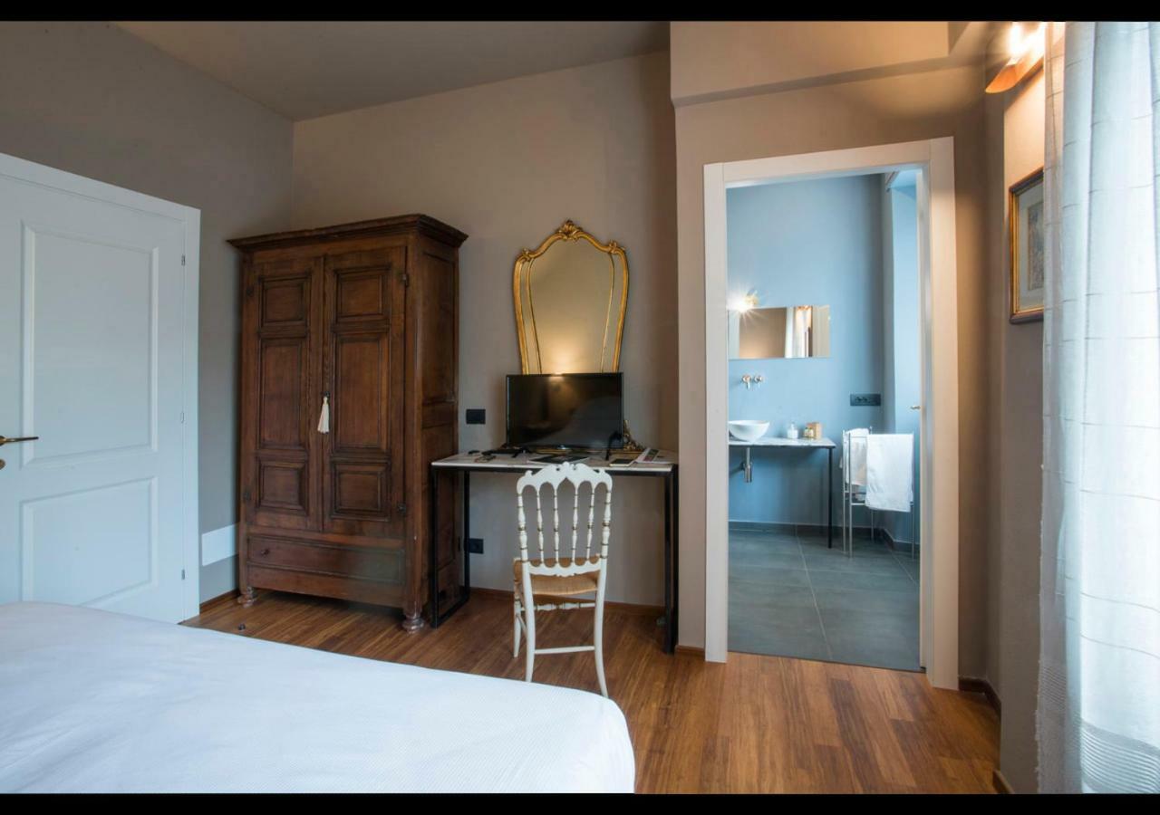 B&B L' Orangerie П'єтразанта Екстер'єр фото